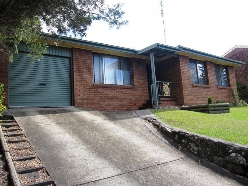 4 Taranaki Place MACQUARIE HILLS NSW