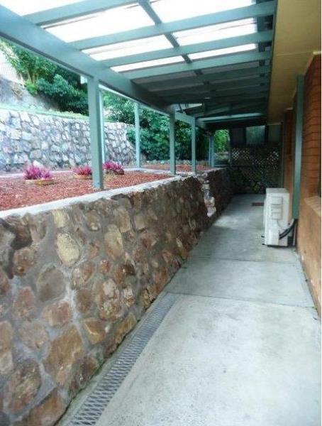 4 Taranaki Place MACQUARIE HILLS NSW