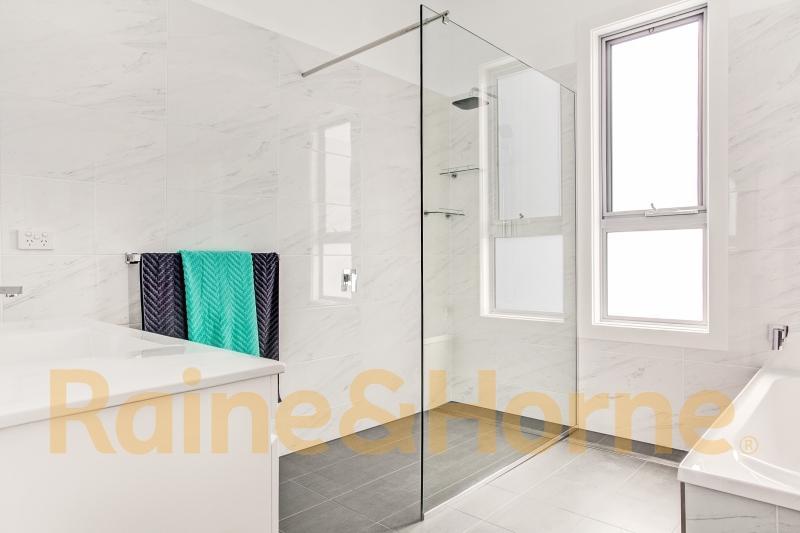 Room 3/43 Lorna Street WARATAH NSW