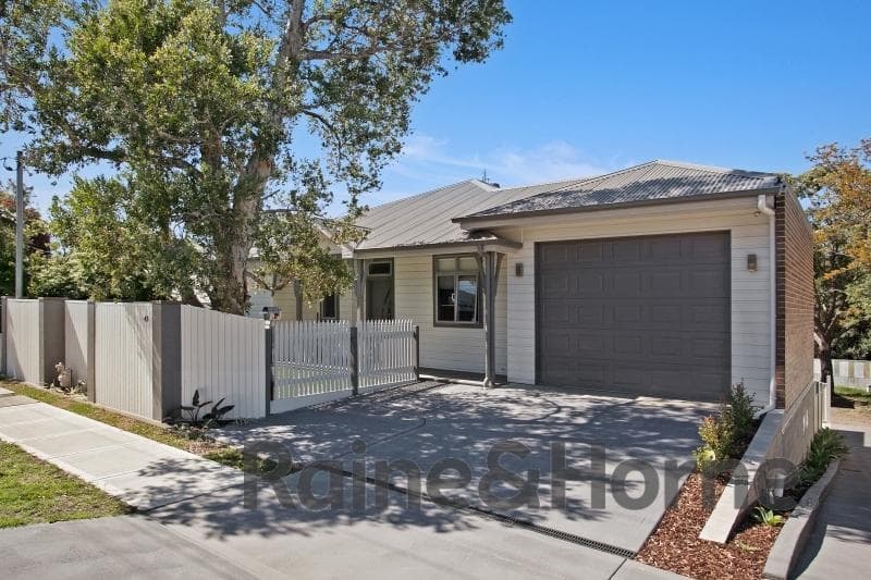 Room 3/43 Lorna Street WARATAH NSW