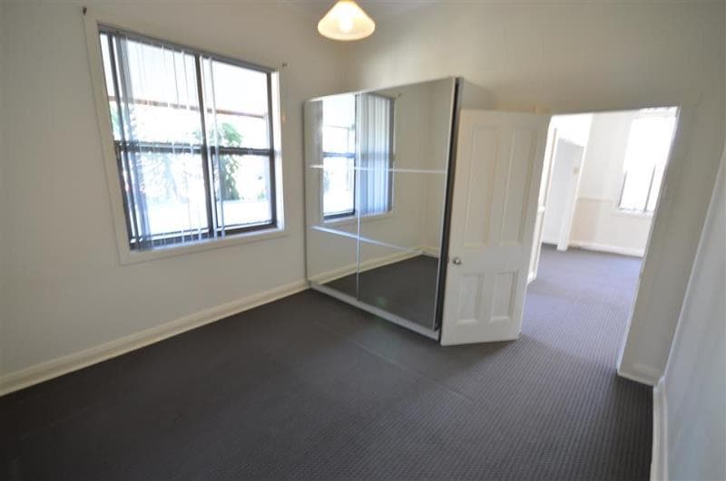 11 Grove Street WARATAH NSW