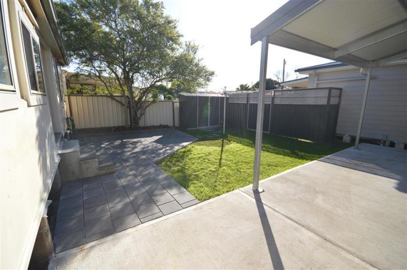 11 Grove Street WARATAH NSW