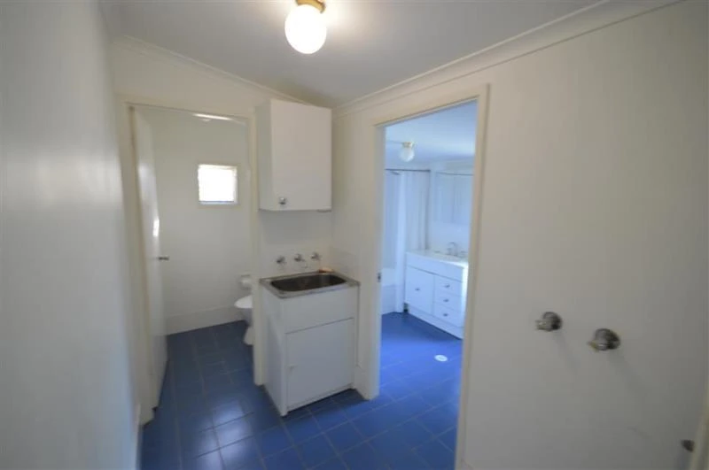 11 Grove Street WARATAH NSW