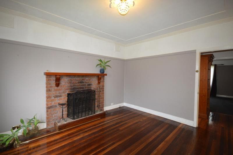 36 Evans Street BELMONT NSW