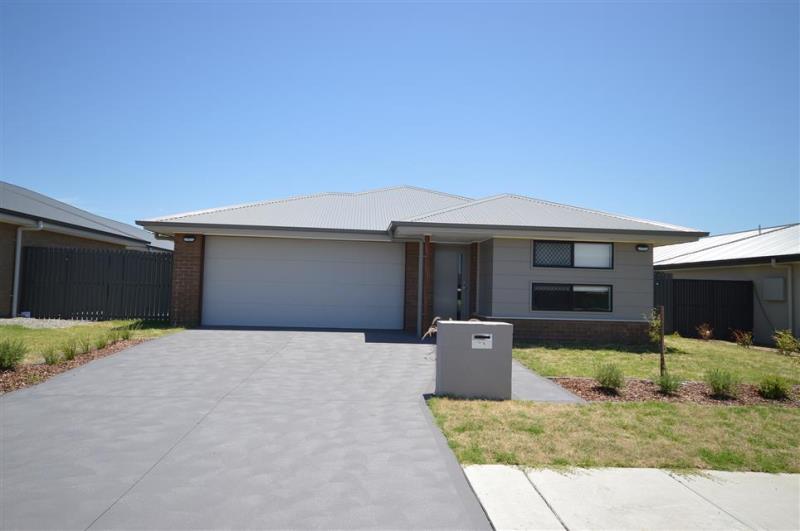 85 Seaside Boulevard FERN BAY NSW