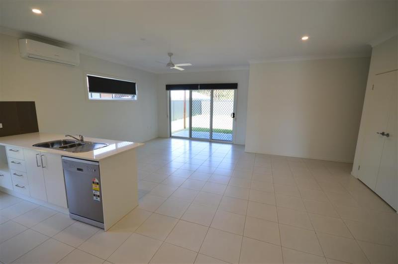 4 Apple Street FERN BAY NSW