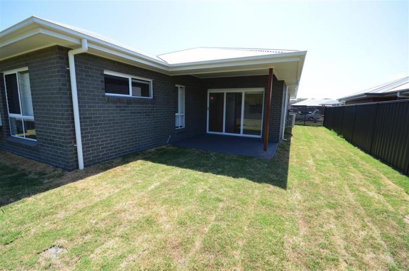 4 Apple Street FERN BAY NSW