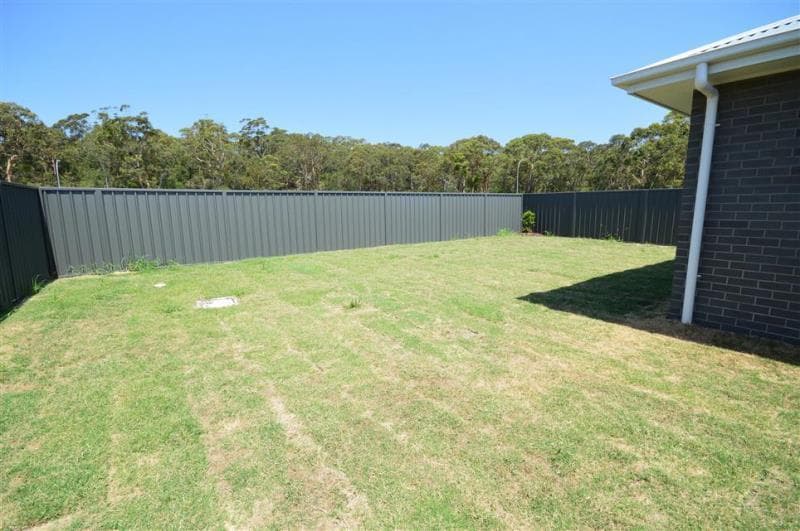 4 Apple Street FERN BAY NSW