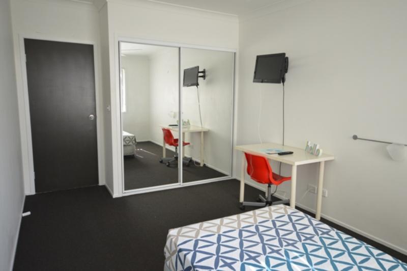 Room 3/50 Allowah Street WARATAH WEST NSW