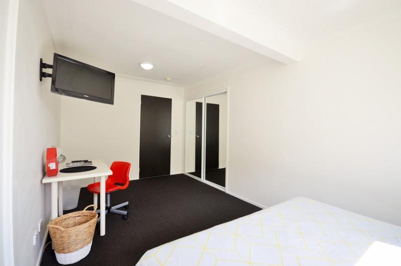 Room 2/50 Allowah Street WARATAH WEST NSW