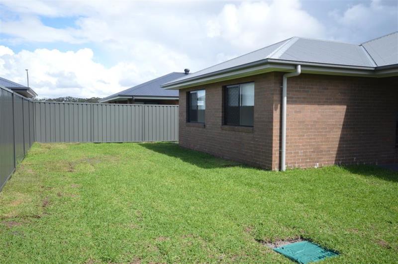 3 Uralla Street FERN BAY NSW