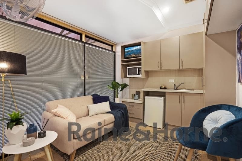Room 2/506 Hunter Street NEWCASTLE NSW