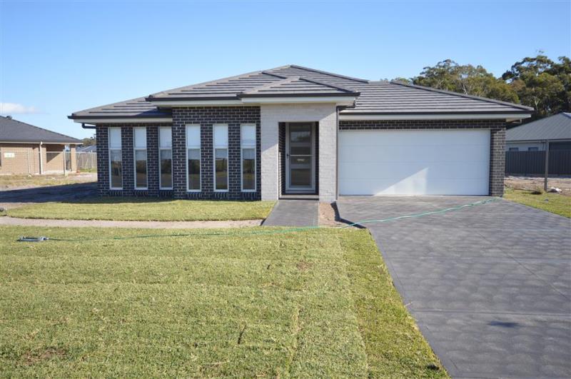 23 Sandcastle Street FERN BAY NSW