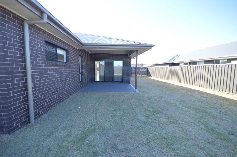 4 Rosemary Street FERN BAY NSW
