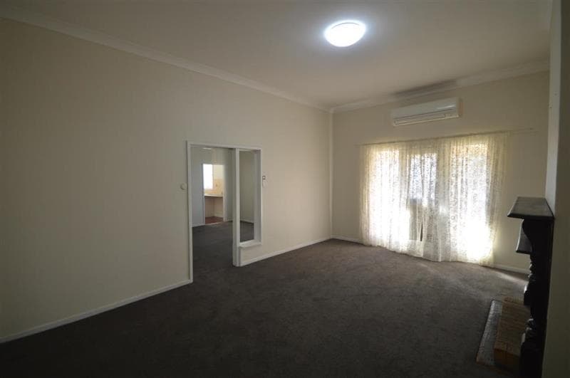 61 Roxburgh Street STOCKTON NSW