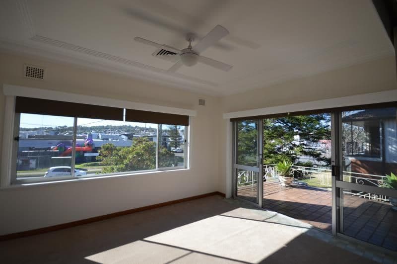 4 Munibung Road CARDIFF NSW