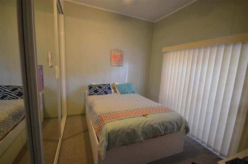 9 Chester Street Stockton NSW