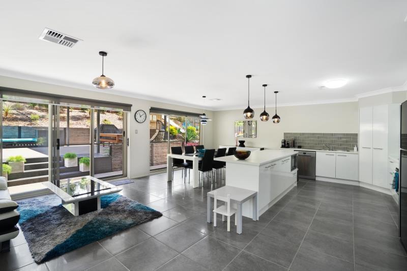 27 Sunningdale Circuit Medowie NSW