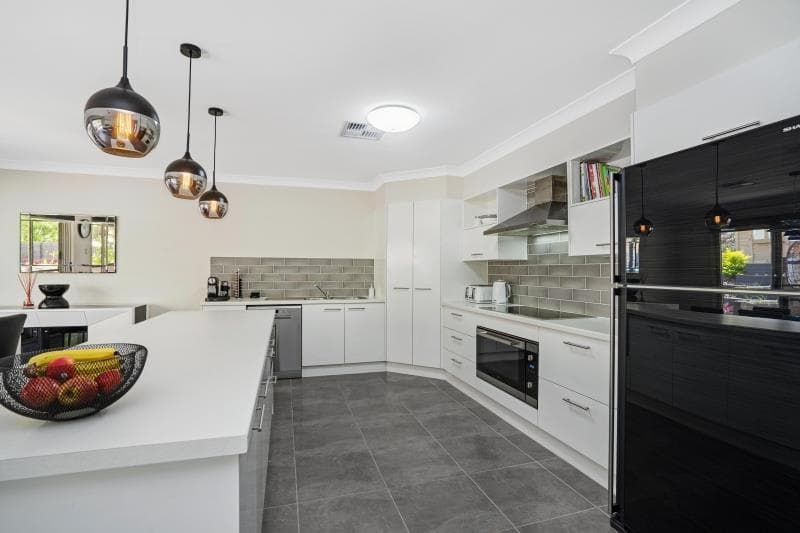 27 Sunningdale Circuit MEDOWIE NSW