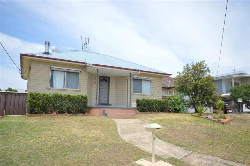 15 Fullerton Street FERN BAY NSW