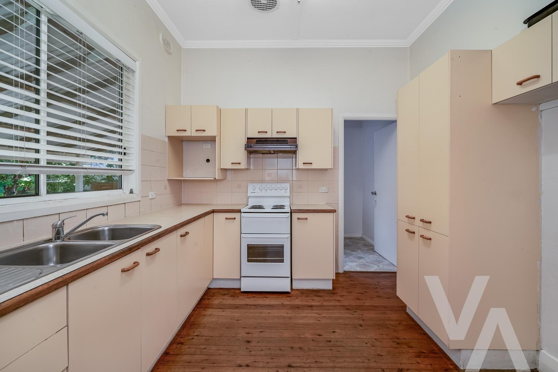 8 Gosford Road Broadmeadow NSW