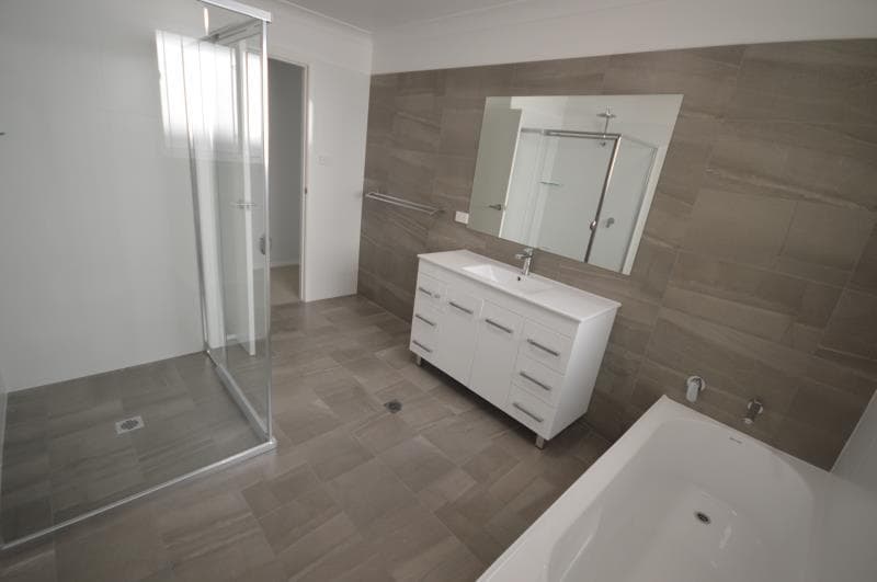 8 Eltham Circuit ELERMORE VALE NSW