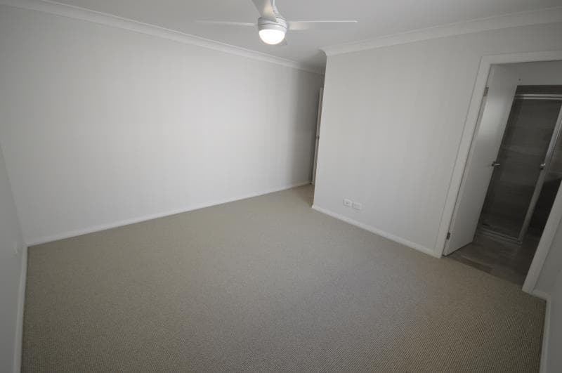 8 Eltham Circuit ELERMORE VALE NSW