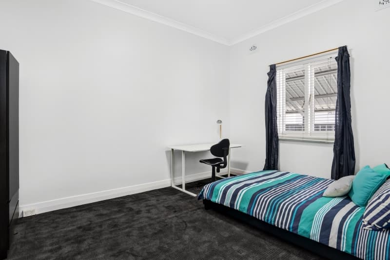 Room 2/5 Stewart Avenue HAMILTON EAST NSW
