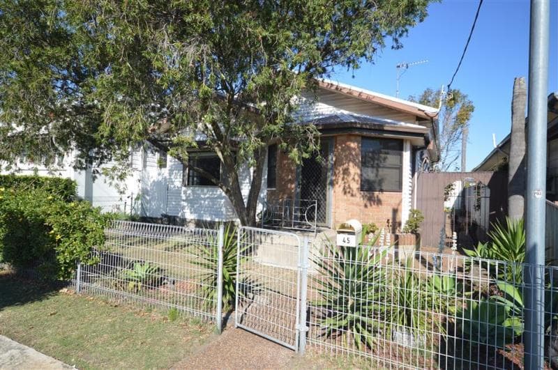 45 Crown Street STOCKTON NSW
