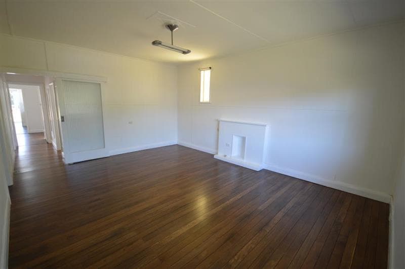 18 Maitland Street STOCKTON NSW