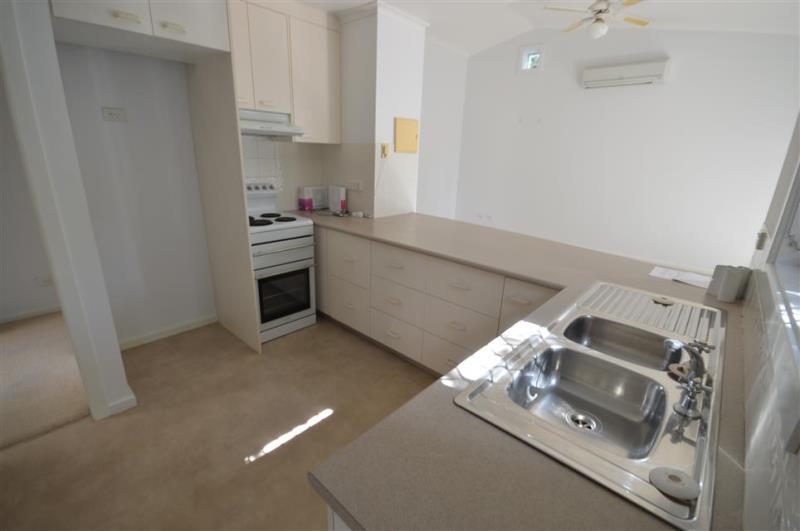 3/3 Newcastle Street STOCKTON NSW