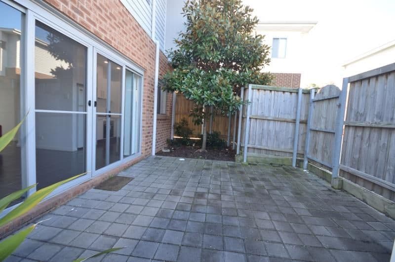 Room 3/10 Steel Street JESMOND NSW