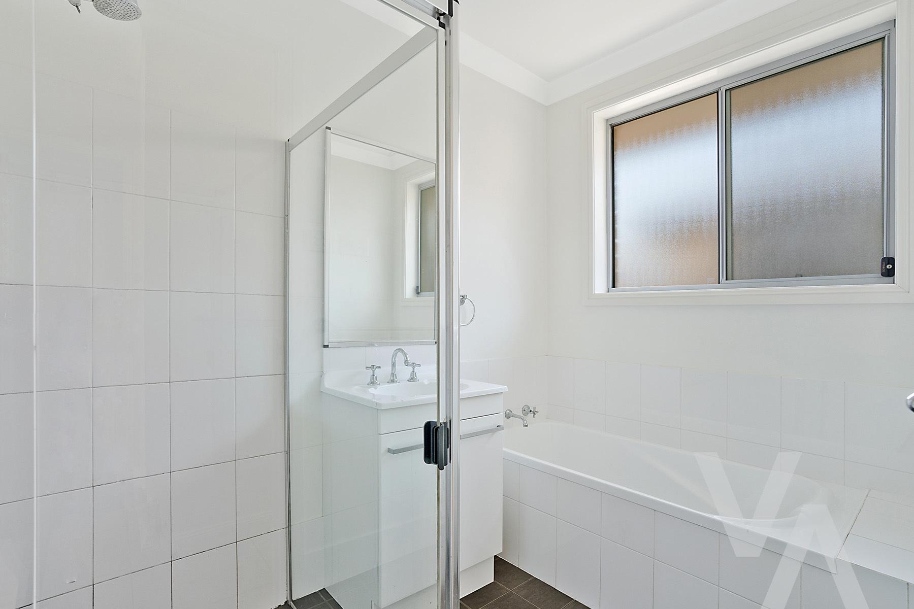 68 Delaware Drive Macquarie Hills NSW