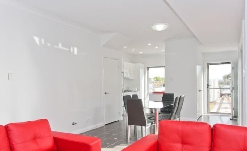 Room 1/10 Steel Street JESMOND NSW