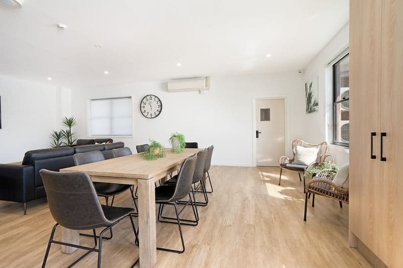 Room 220/6 Highfield Street MAYFIELD NSW