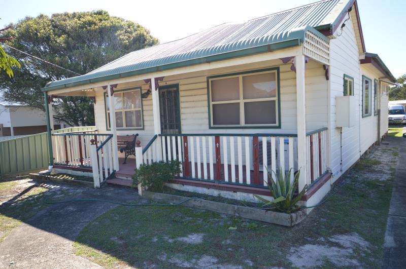 16 Rankin Road FERN BAY NSW
