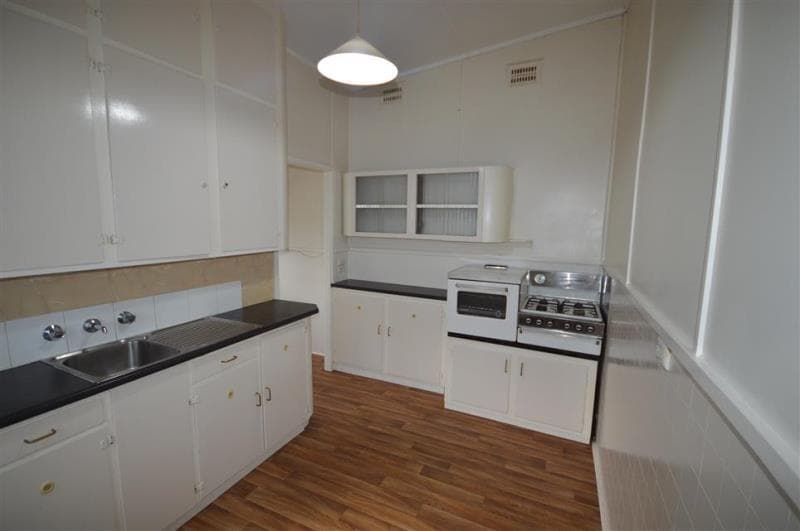 6 Douglas Street STOCKTON NSW