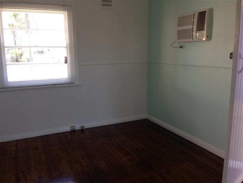 19 Newcastle Street STOCKTON NSW