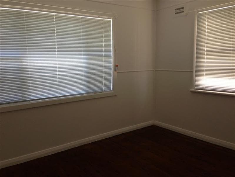 19 Newcastle Street STOCKTON NSW
