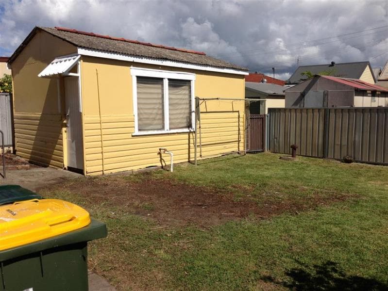 19 Newcastle Street STOCKTON NSW