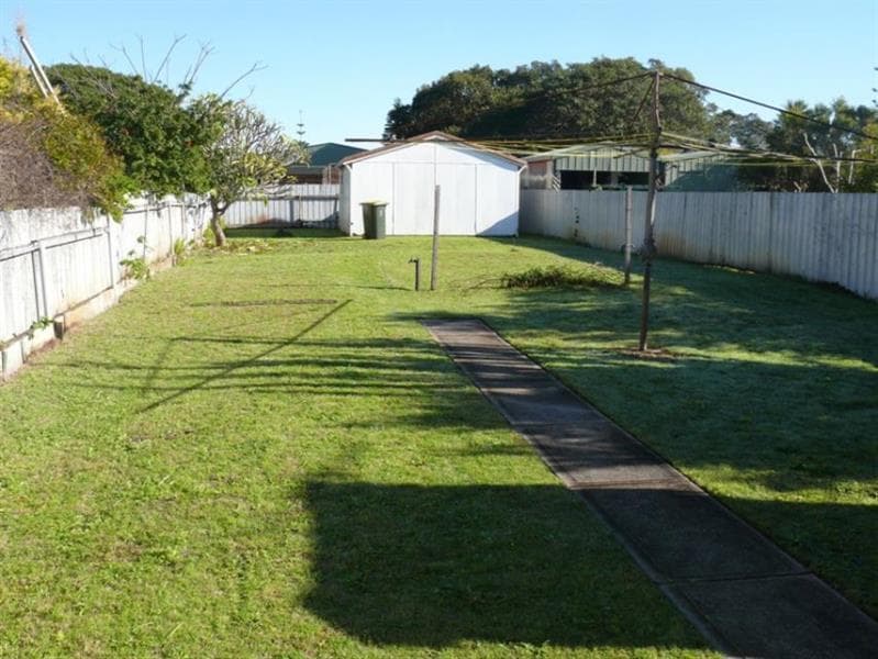 51 Roxburgh Street Stockton NSW