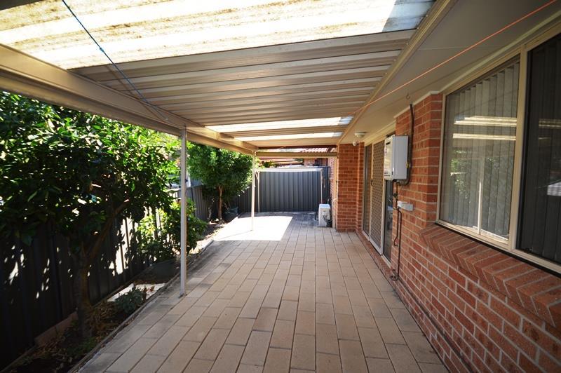 27/292 Park Avenue KOTARA NSW