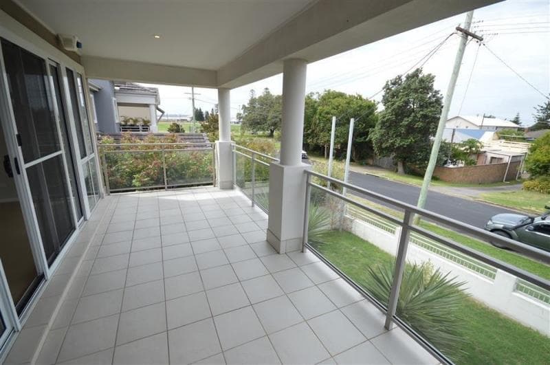 53 Newcastle Street STOCKTON NSW