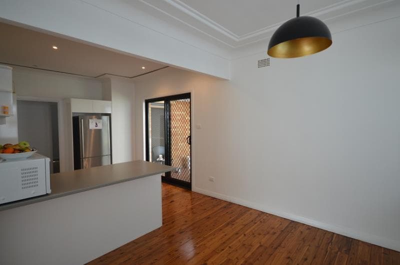 37 Lockyer Street ADAMSTOWN NSW