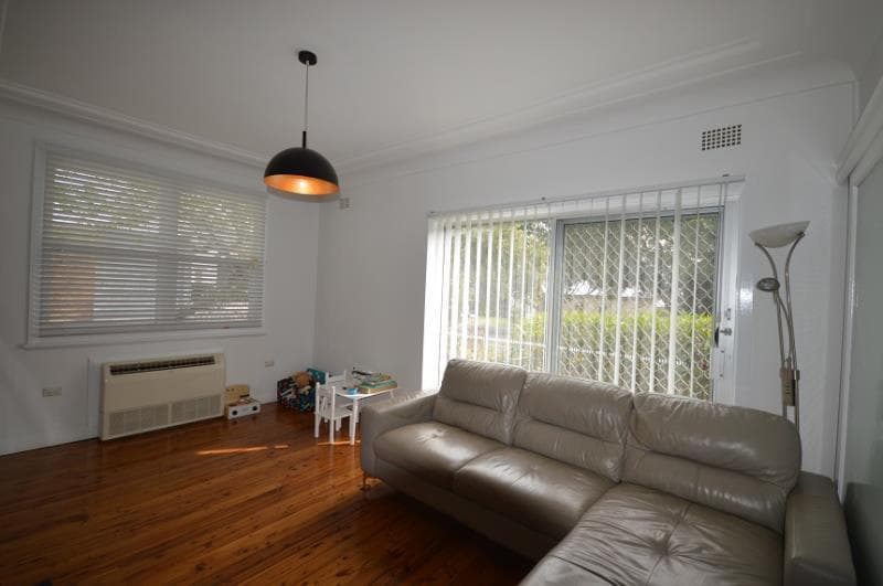 37 Lockyer Street ADAMSTOWN NSW