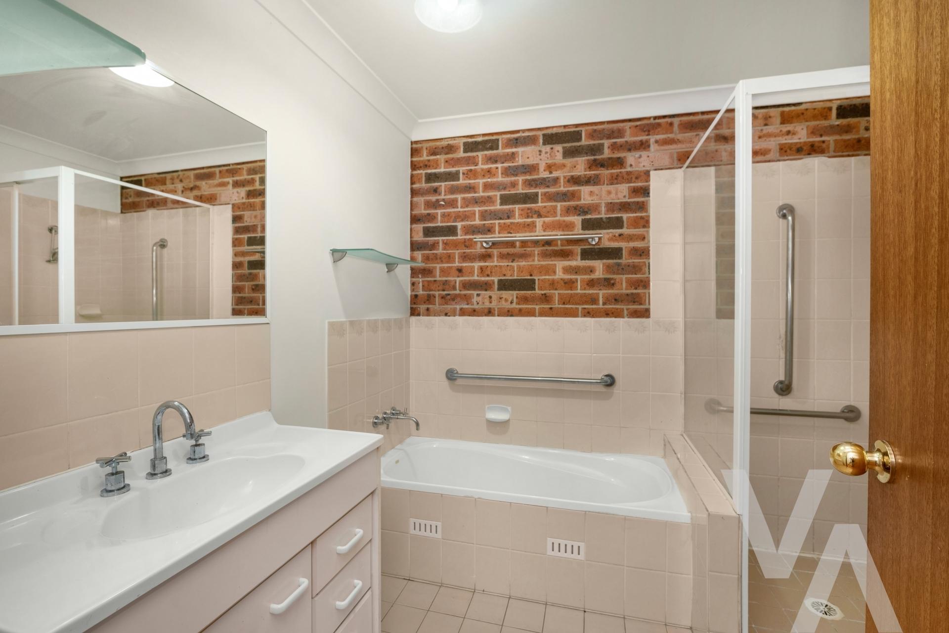 2/569 Main  Road Glendale NSW