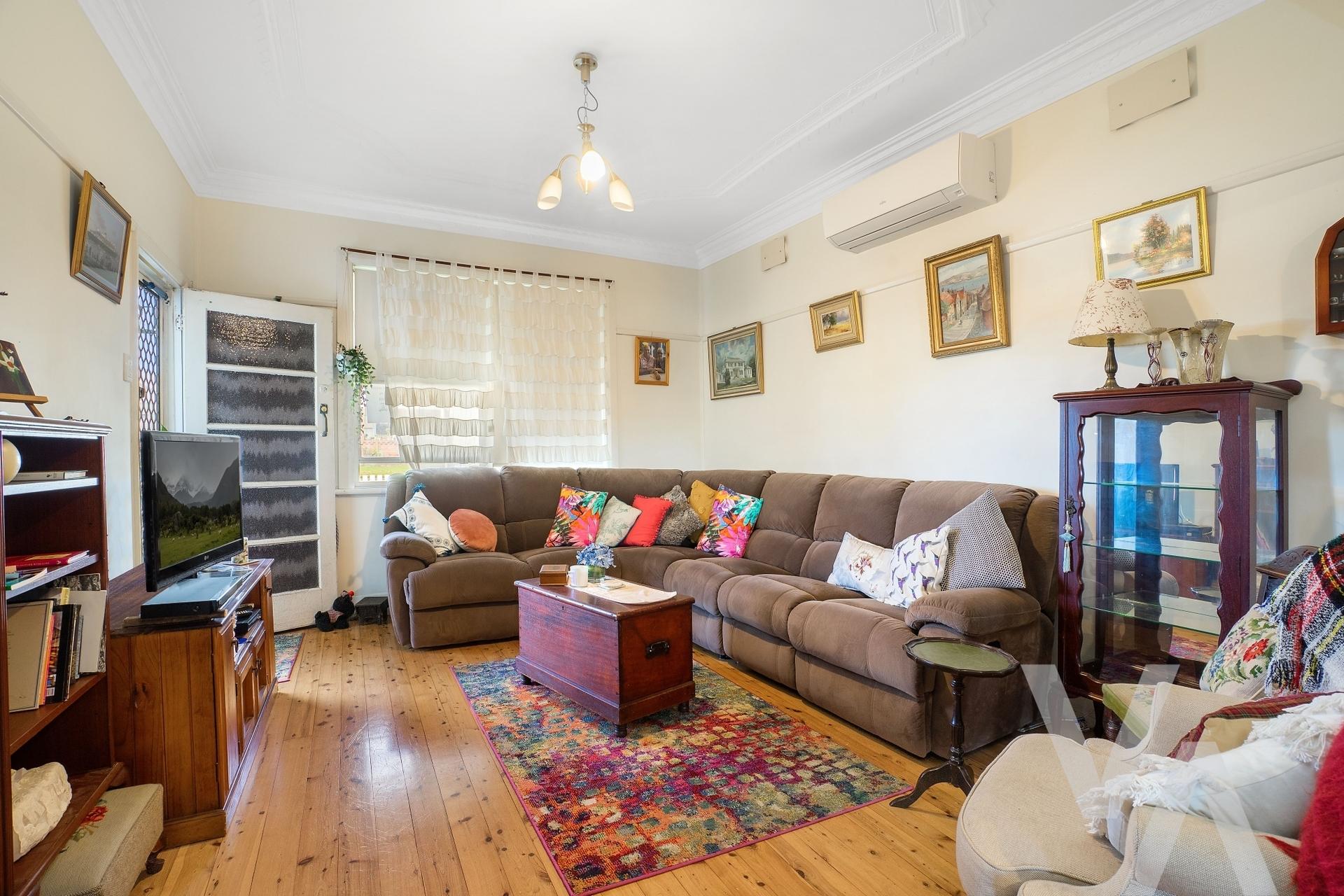 81 Roxburgh  Street Stockton NSW