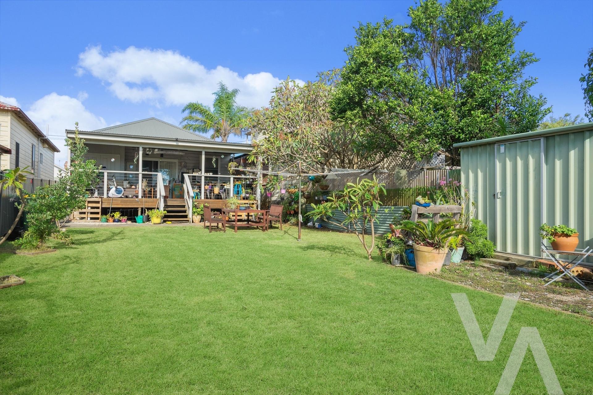 81 Roxburgh  Street Stockton NSW
