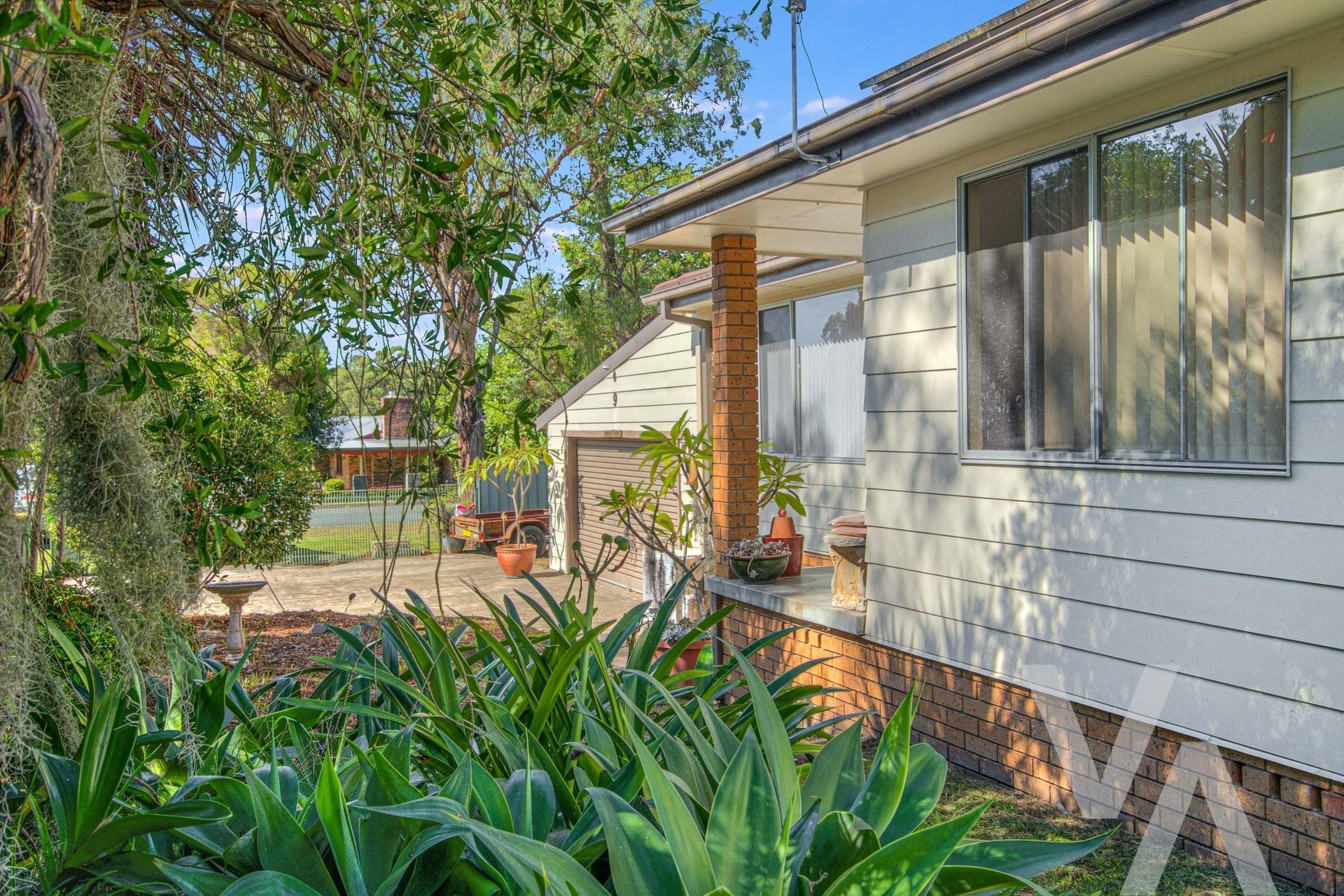 9 The Broadway  Killingworth NSW