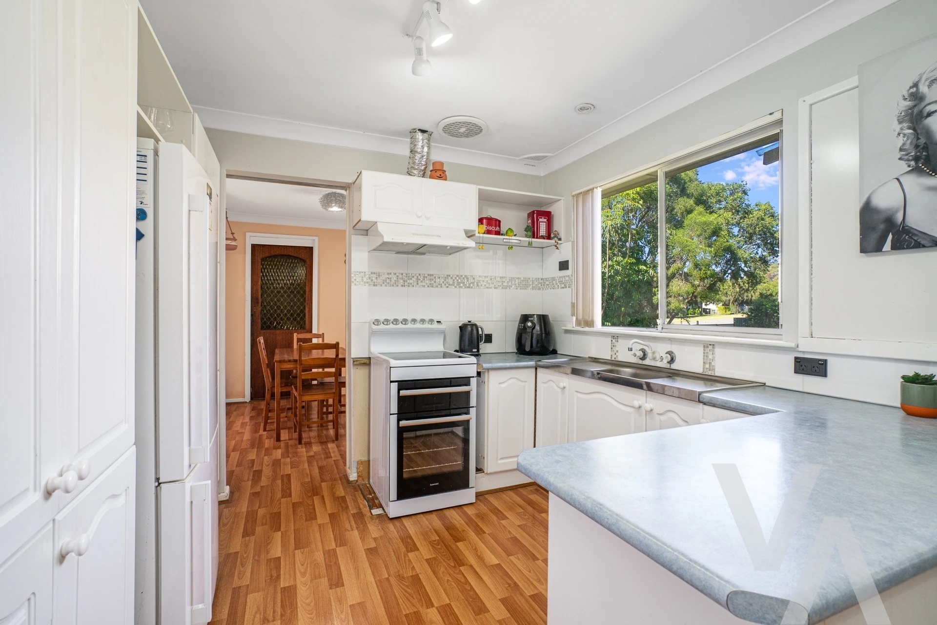 9 The Broadway Killingworth NSW